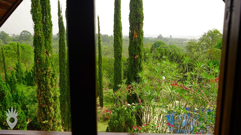 Casa Europea con Chimenea y Piscina en Indaiatuba