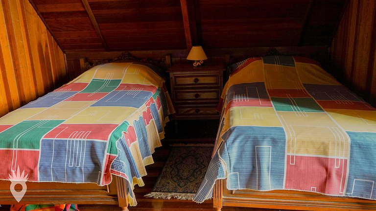 Casa Europea con Chimenea y Piscina en Indaiatuba