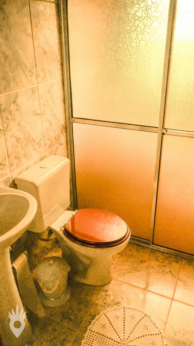 Casa Europea con Chimenea y Piscina en Indaiatuba