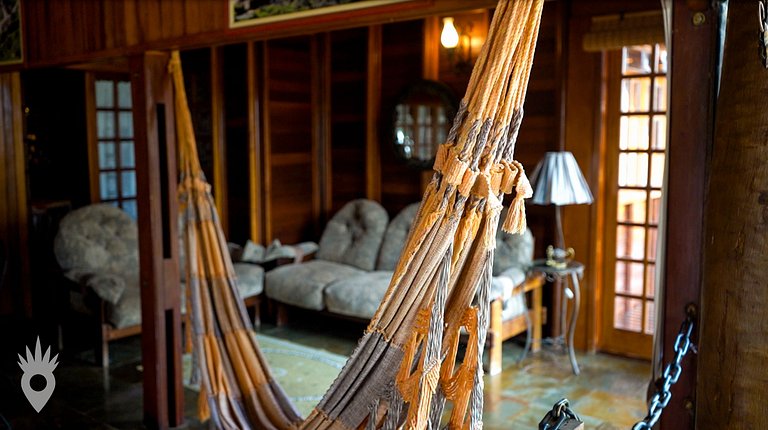 European House with Fireplace & Pool in Indaiatuba