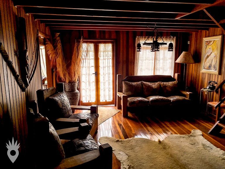 European House with Fireplace & Pool in Indaiatuba