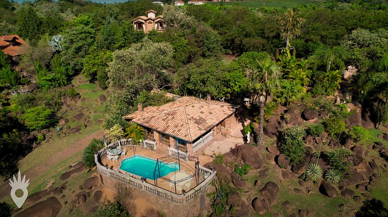 House with Pool & Gourmet Area in Indaiatuba