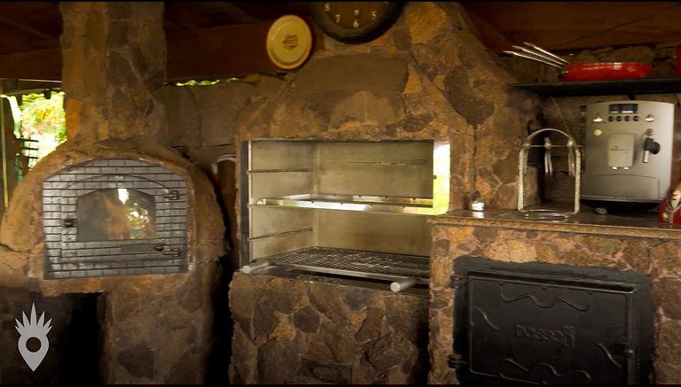 House with Pool & Gourmet Area in Indaiatuba