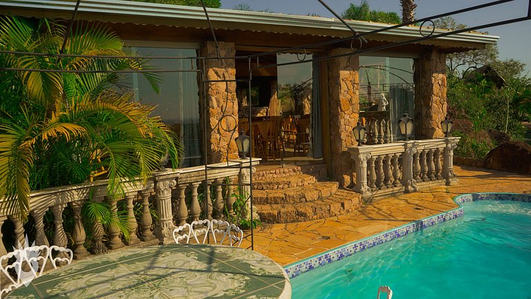 House with Pool & Gourmet Area in Indaiatuba