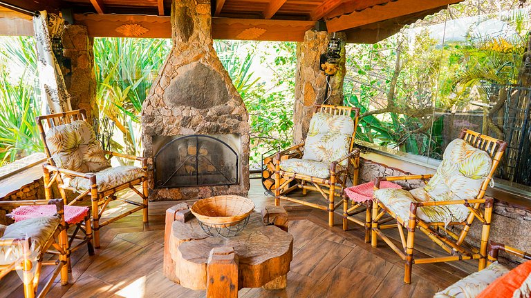 House with Pool & Gourmet Area in Indaiatuba