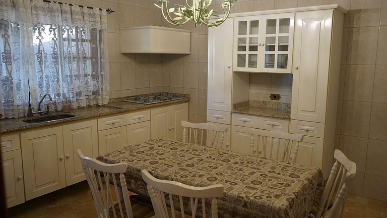 Casa com Piscina & Área Gourmet em Indaiatuba