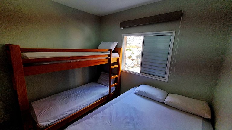 Apartamento na Praia do Tombo em Guarujá-SP