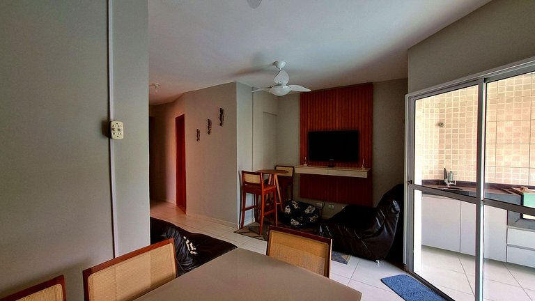 Apartamento na Praia do Tombo em Guarujá-SP