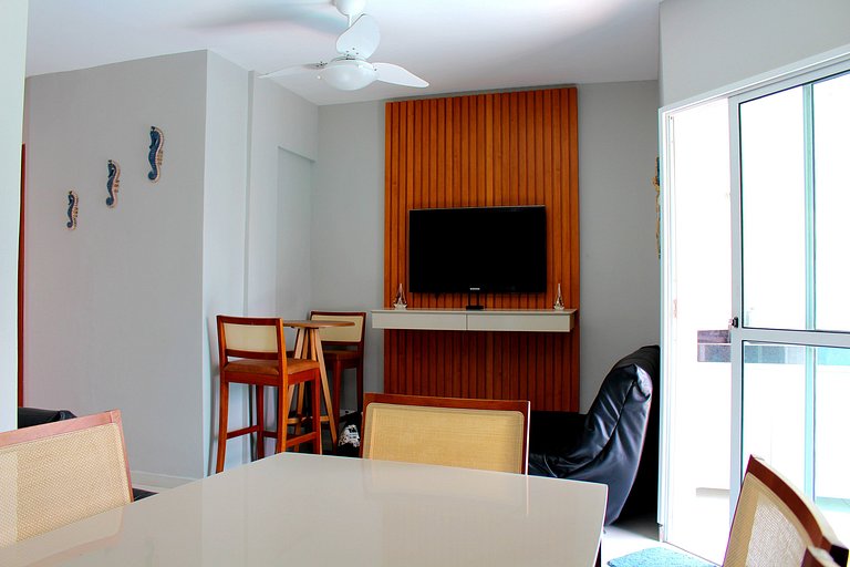 Apartamento na Praia do Tombo em Guarujá-SP