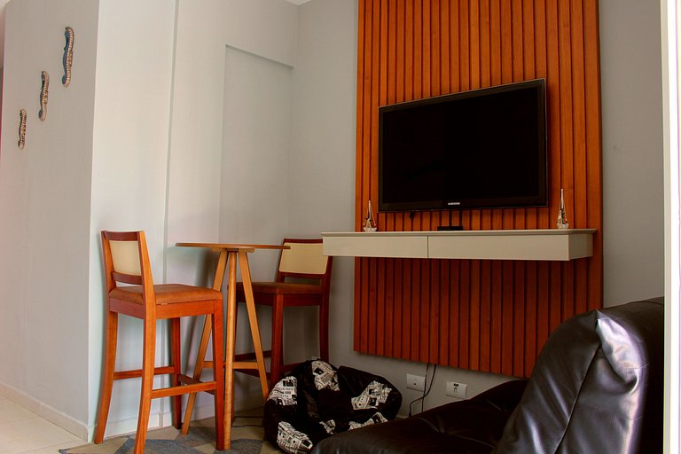 Apartamento na Praia do Tombo em Guarujá-SP